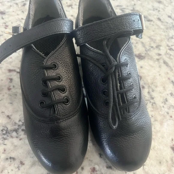 IRISH STEP DANCE - hard shoes - Picture 3 of 4